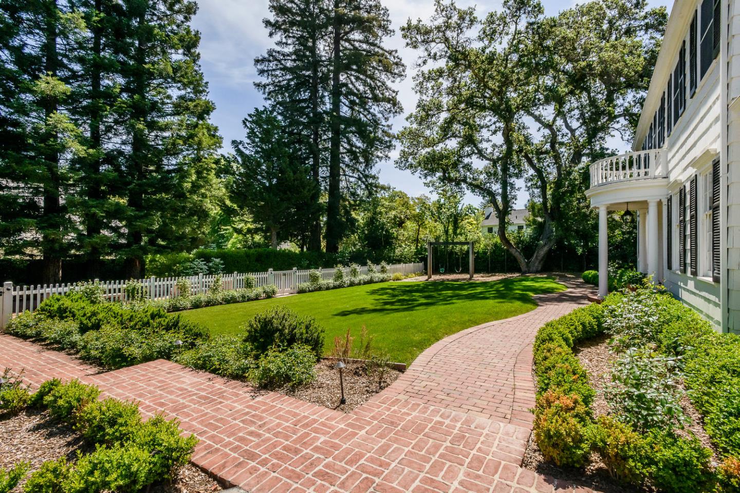 519 Roehampton Road Hillsborough, CA 94010 - Photo 6 of 66