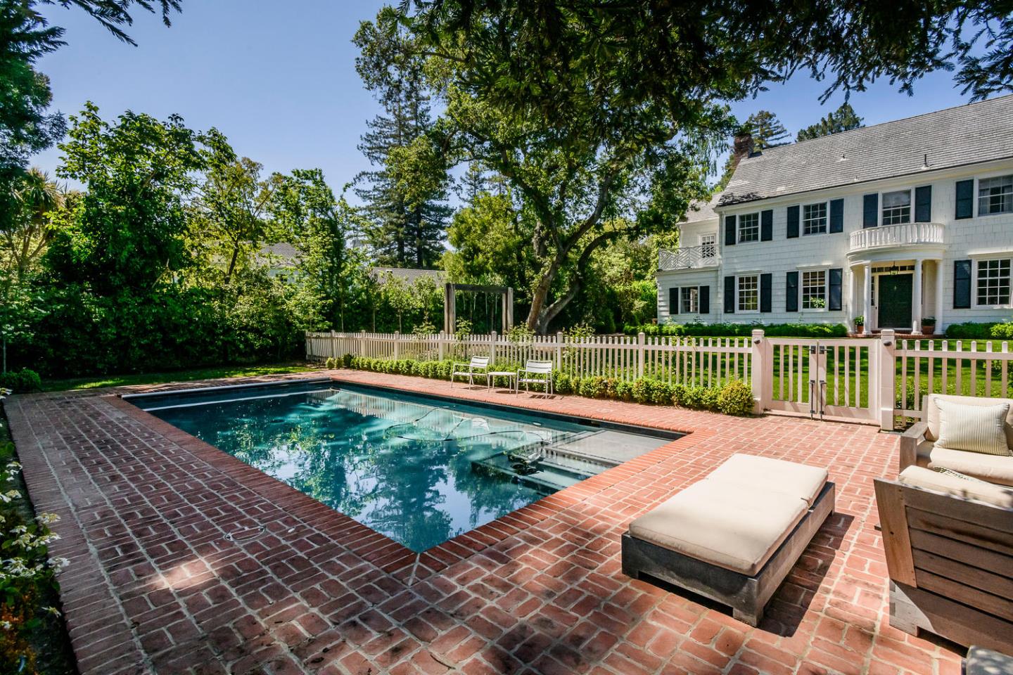 519 Roehampton Road Hillsborough, CA 94010 - Photo 7 of 66