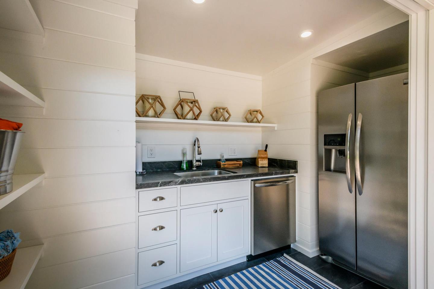 519 Roehampton Road Hillsborough, CA 94010 - Photo 10 of 66