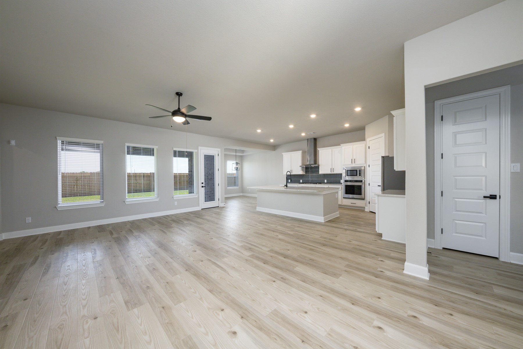 1926 June Lk Lane Iowa Colony, TX 77583 - Photo 1 of 15 This five-bedroom, three-bath home is truly the home every entertainer dreams of. The chef-inspired kitchen is the main focal point of the first floor.