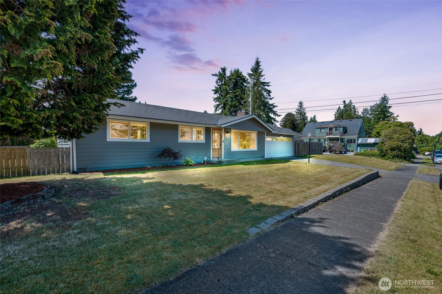 320 East Maple Street Arlington, WA 98223 - Photo 2 of 40