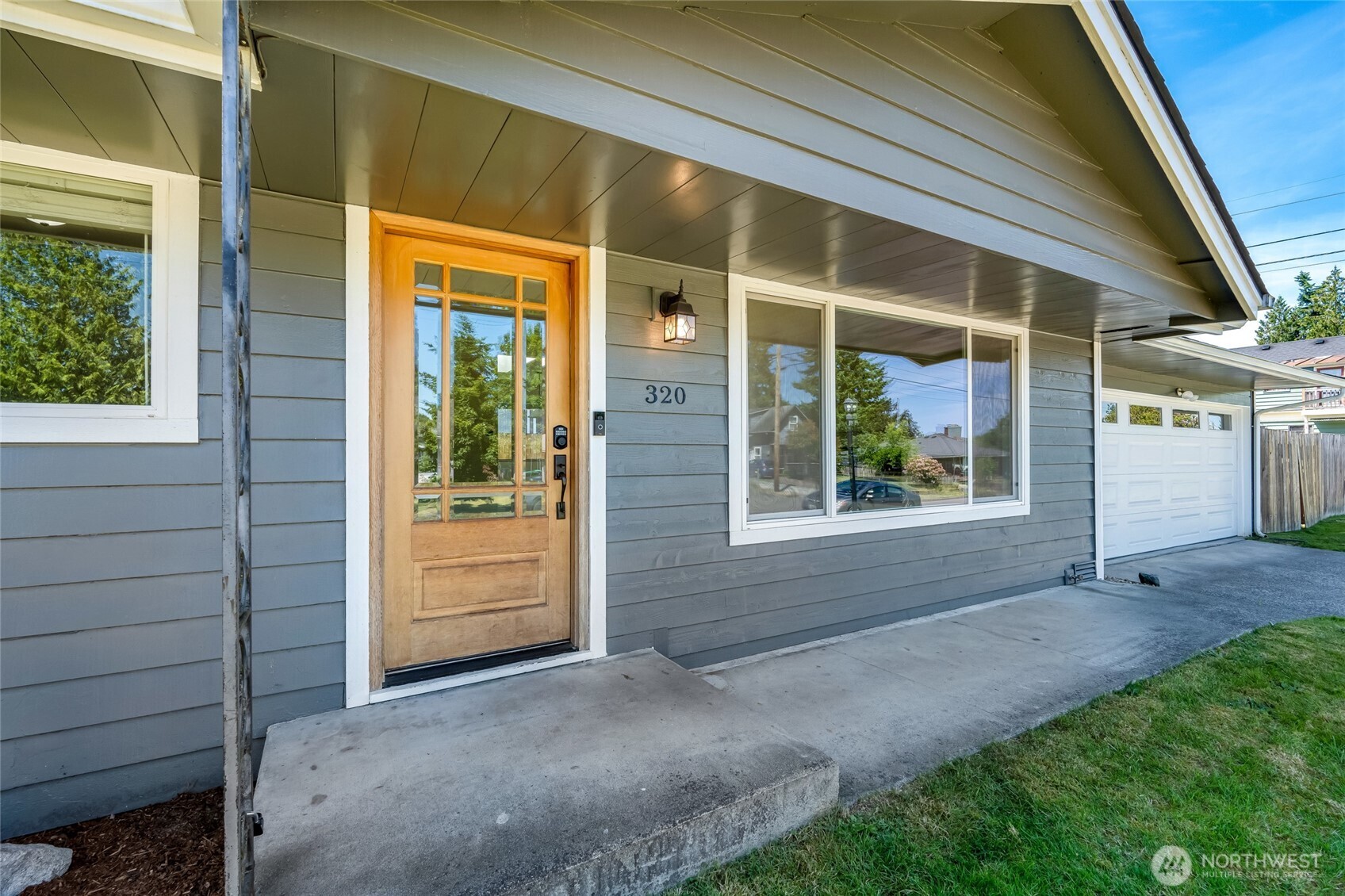 320 East Maple Street Arlington, WA 98223 - Photo 3 of 40