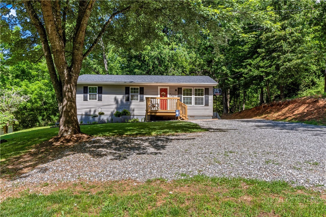 848 Huffman River Lane Purlear, NC 28665 - Photo 2 of 27
