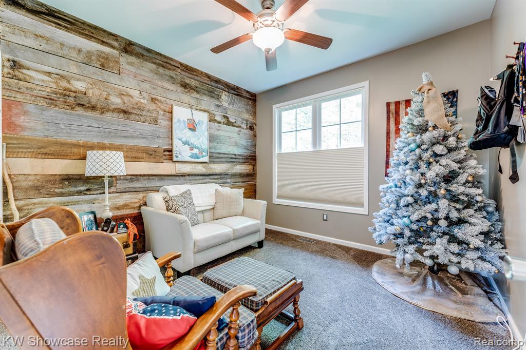 671 North Hughes Road Howell, MI 48843 - Photo 15 of 60