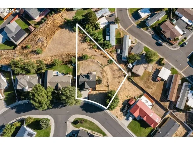 $357,900 | 1448 Southwest Riverhill Drive, Hermiston, OR 97838
