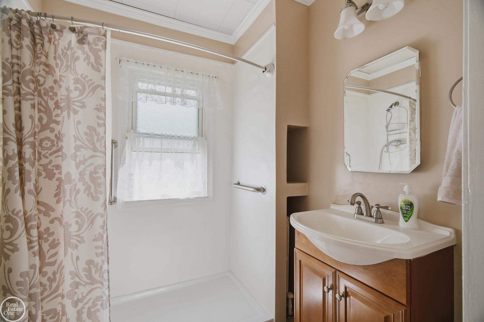 804 Waterloo St. Clair, MI 48079 - Photo 20 of 35