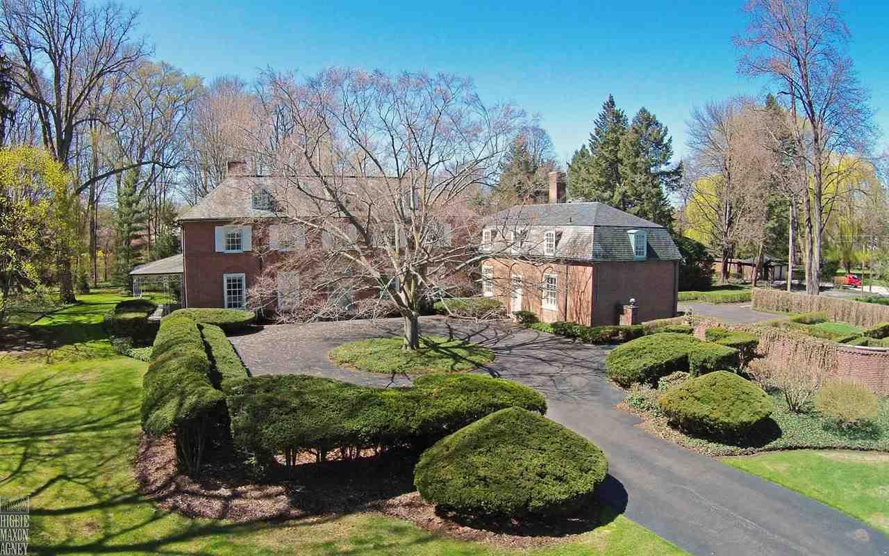 55 South Deeplands Road Grosse Pointe, MI 48236 - Photo 1 of 30 31241193.JPG