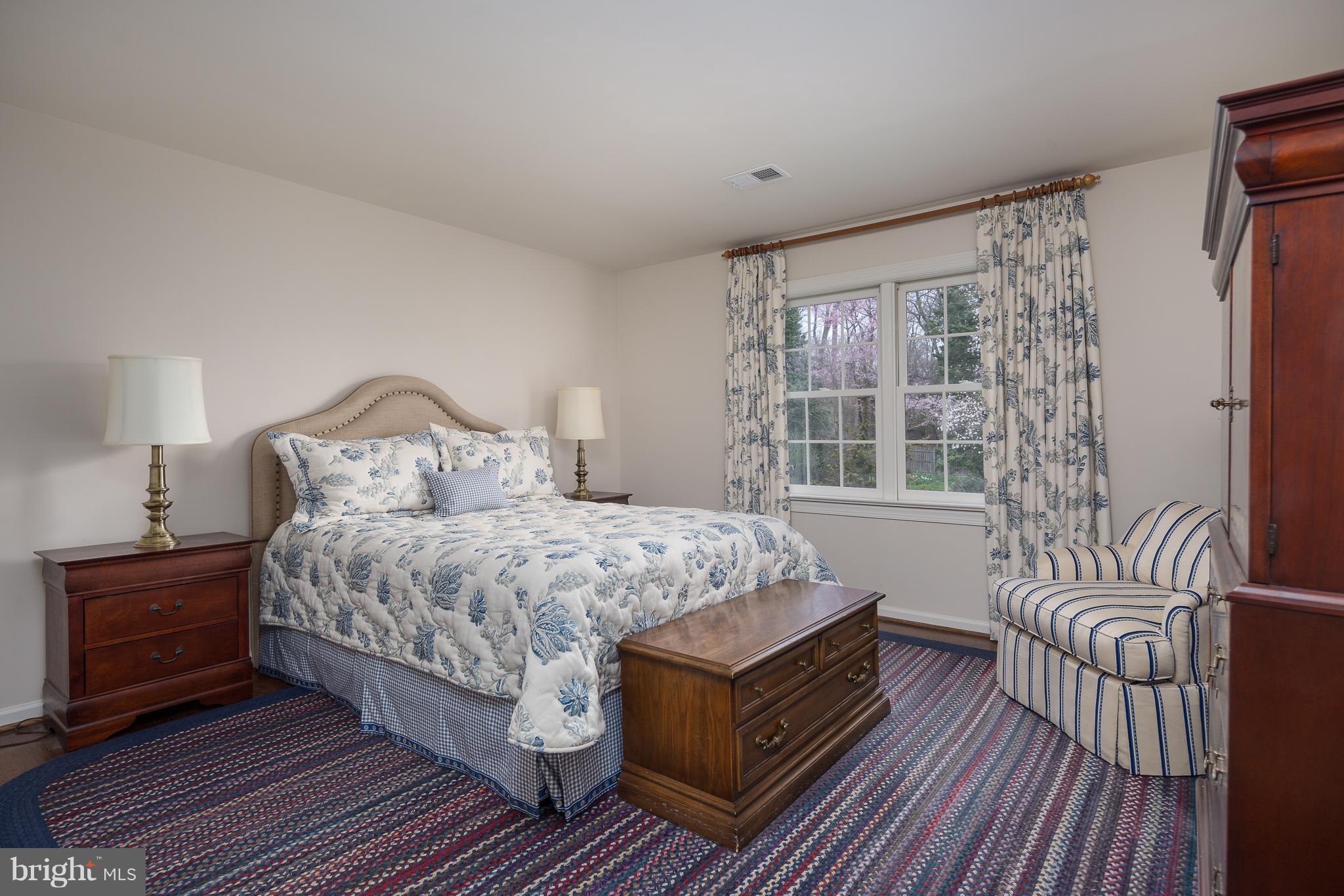 7010 Holyrood Drive McLean, VA 22101 - Photo 21 of 30 2nd Bedroom