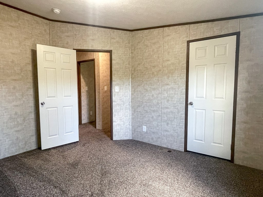 155 Bradford Road Plattsburgh, NY 12901 - Photo 18 of 23 Gallery Image 18