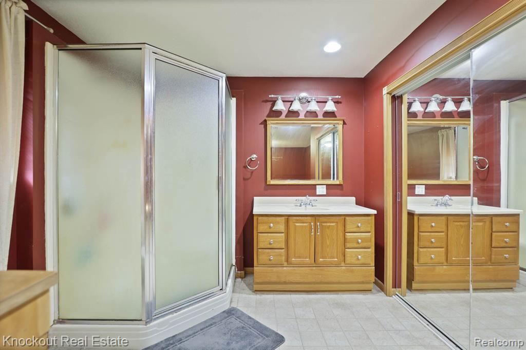 8661 Vassar Road Millington, MI 48746 - Photo 32 of 73
