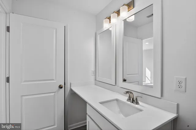 $259,990 | 211 Clement Loop, Salisbury, MD 21804