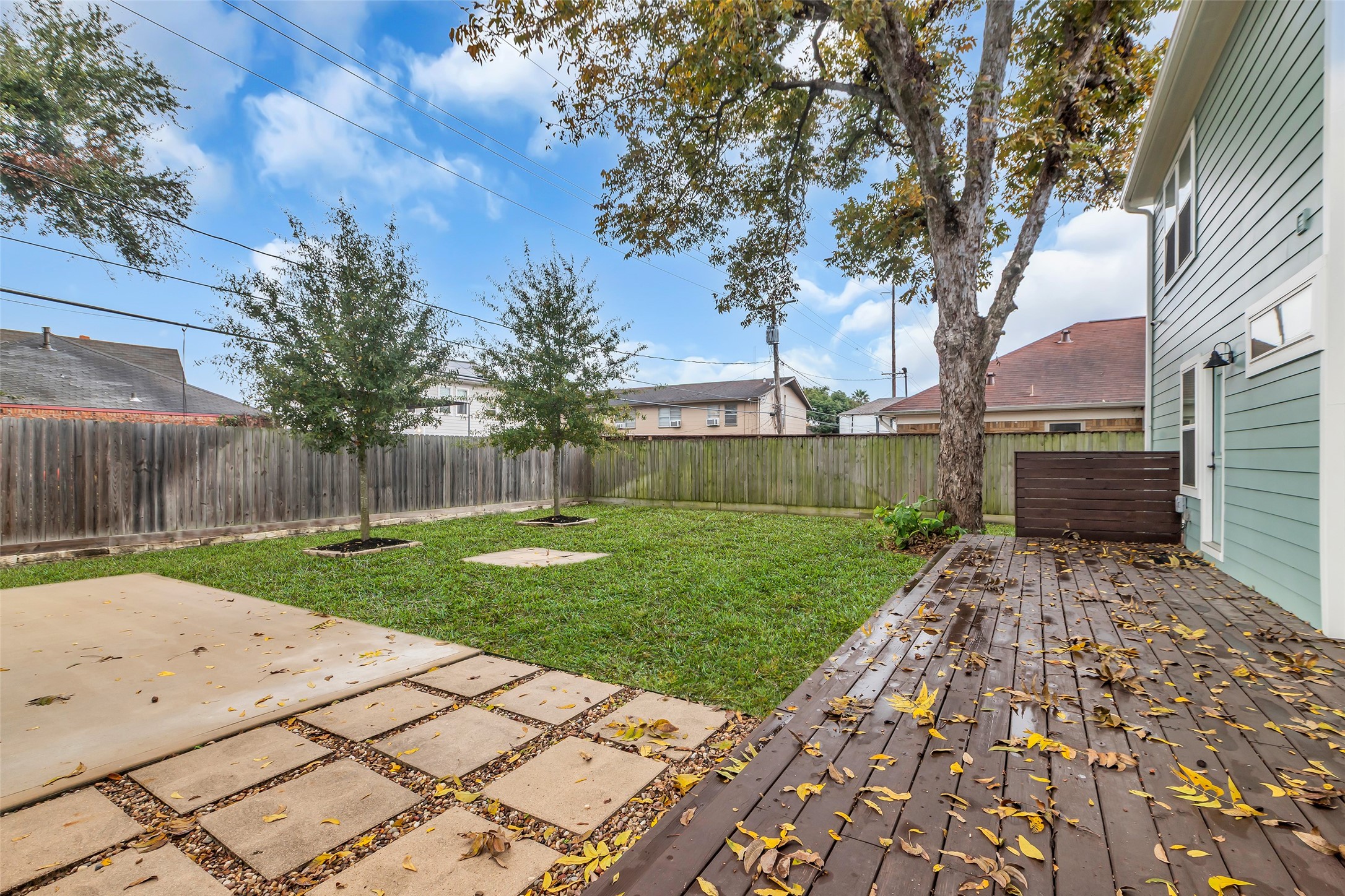 2611 Ruth Street Houston, TX 77004 - Photo 42 of 50 The open deck in the backyard provides a space for outdoor dining and lounging.