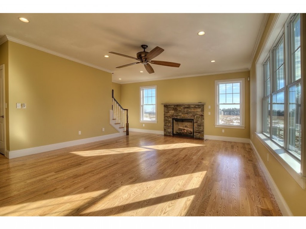 38 Stanwood Road Salem, NH 03079 - Photo 7 of 15 Gallery Image 7