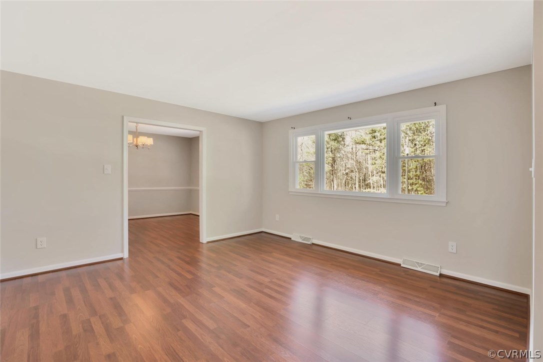 2209 Chemin Road Petersburg, VA 23805 - Photo 4 of 28 Gallery Image 4