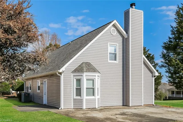 $2,000 | 2436 Dewberry Farm Lane, Kernersville, NC 27284