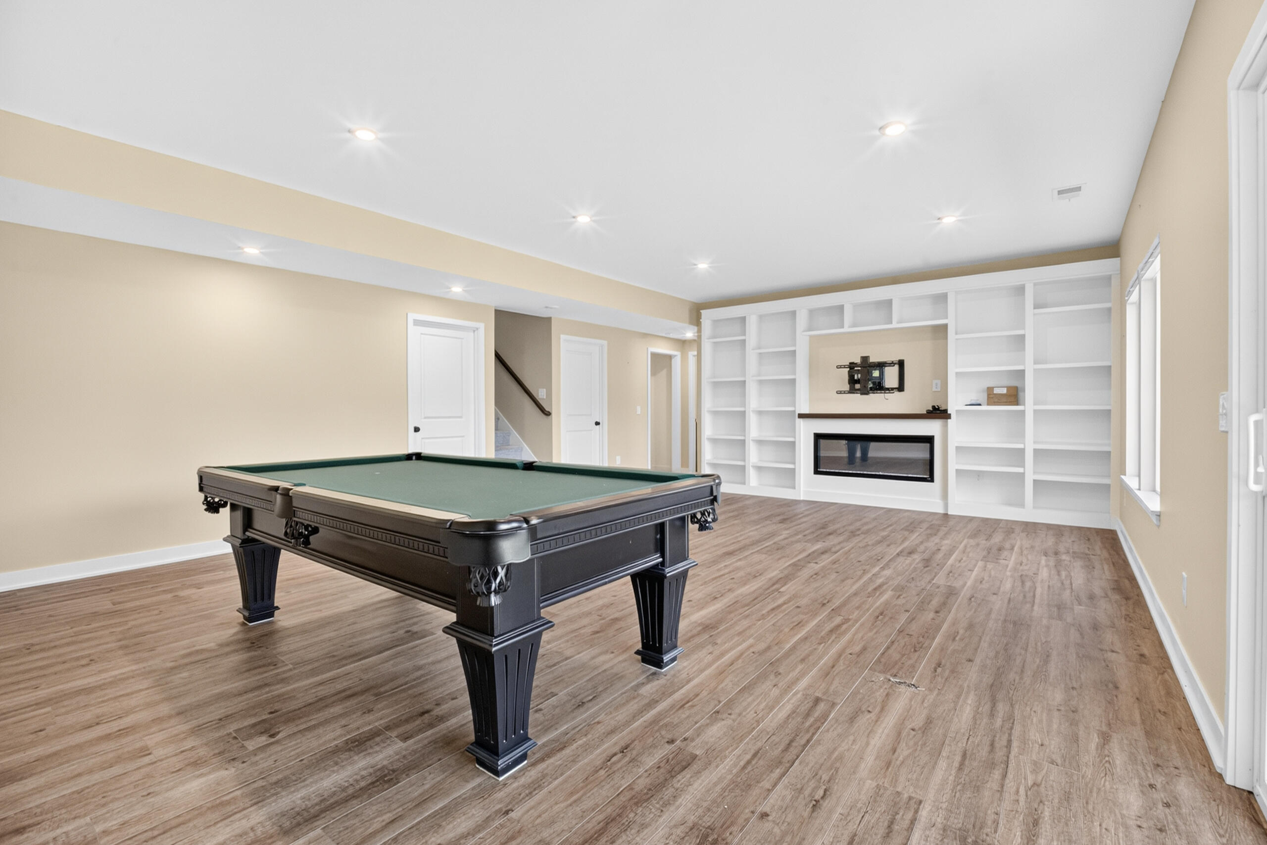 3848 Wetherington Pointe Kalamazoo, MI 49009 - Photo 18 of 36 Custom built ins