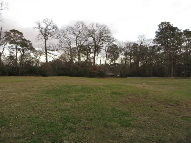 $1,400 | 8716 Club House Drive, Unit 6, Willis, TX 77378