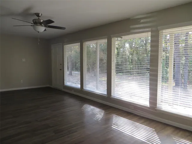 $1,400 | 8716 Club House Drive, Unit 6, Willis, TX 77378