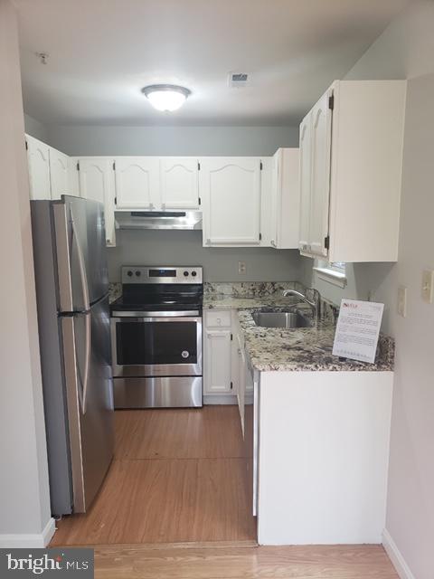 2628 Deer Ridge Drive Silver Spring, MD 20904 - Photo 4 of 42 BRAND NEW STAINLESS FRIDGE
