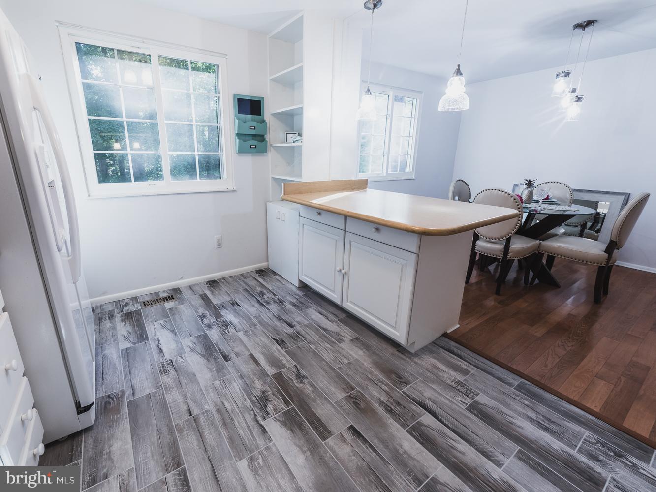11515 Underoak Court Reston, VA 20191 - Photo 10 of 29 Kitchen