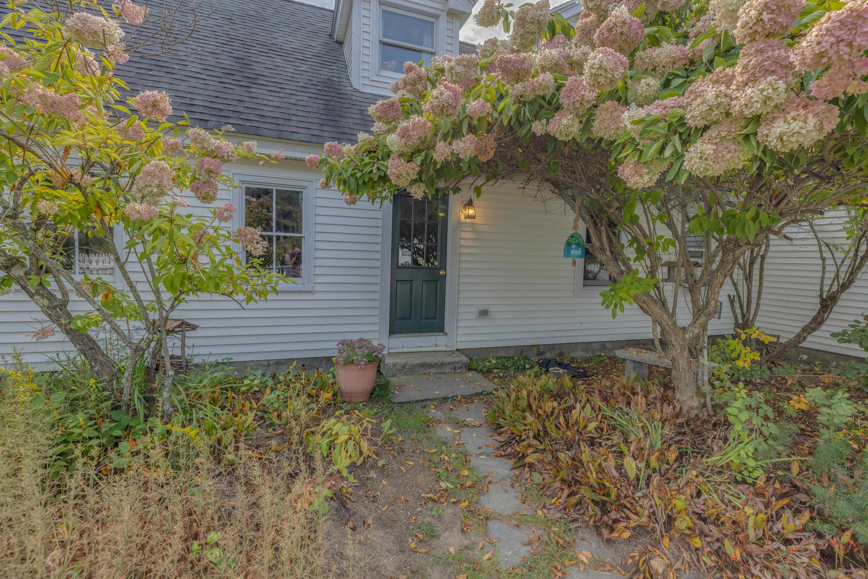 34 North Shore Road Hebron, NH 03241 - Photo 3 of 42