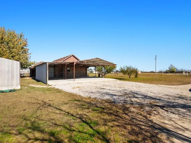 $399,000 | 792 County Road 4213, Decatur, TX 76234