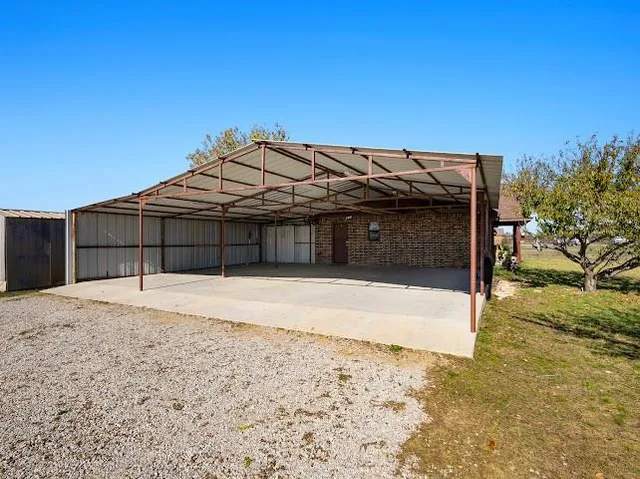 $399,000 | 792 County Road 4213, Decatur, TX 76234