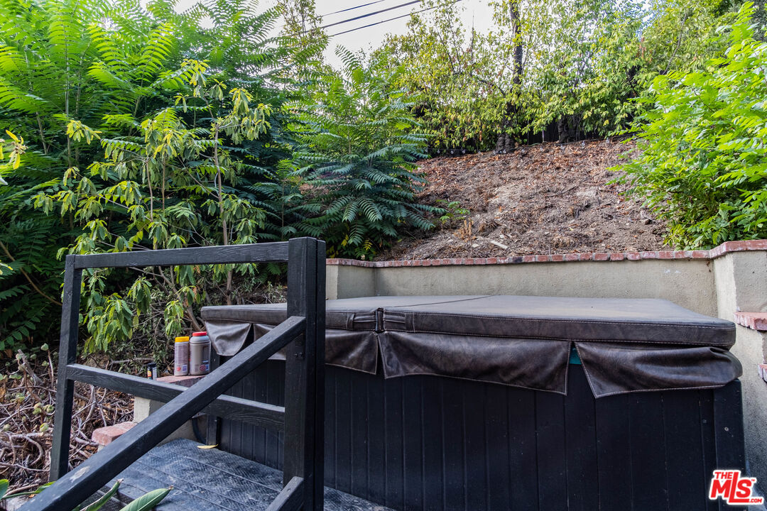 3909 Longview Valley Road Sherman Oaks, CA 91423 - Photo 30 of 34 Gallery Image 30