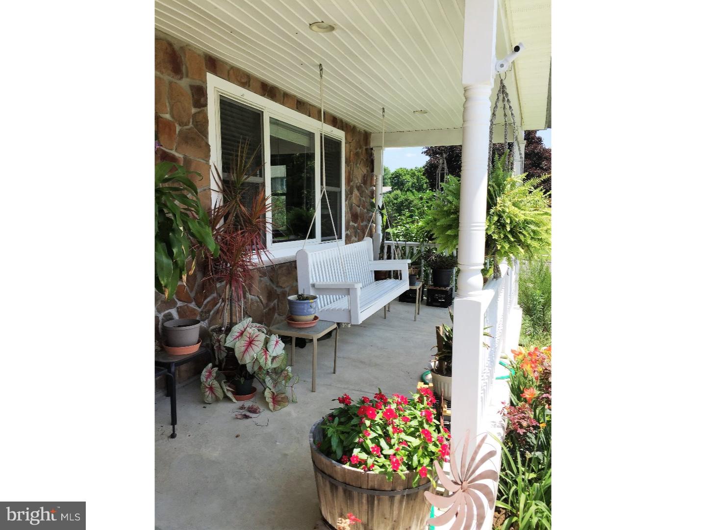 141 Morgan Road Aston, PA 19014 - Photo 2 of 25 Porch