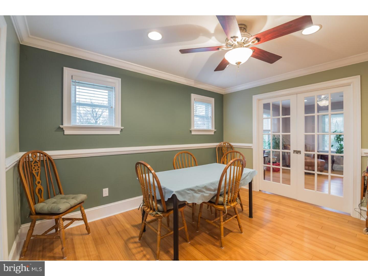 141 Morgan Road Aston, PA 19014 - Photo 11 of 25 Dining Room