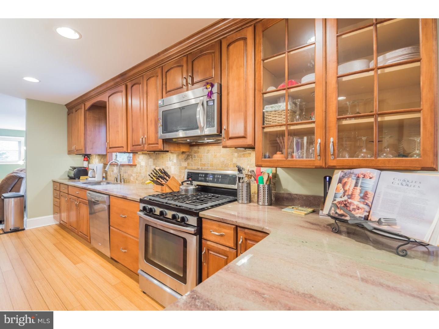 141 Morgan Road Aston, PA 19014 - Photo 7 of 25 Kitchen