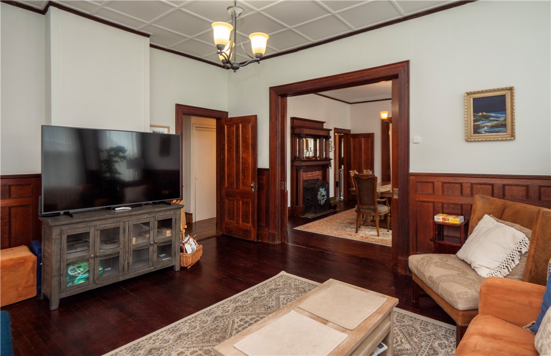 18 Rhode Island Avenue Newport, RI 02840 - Photo 19 of 50
