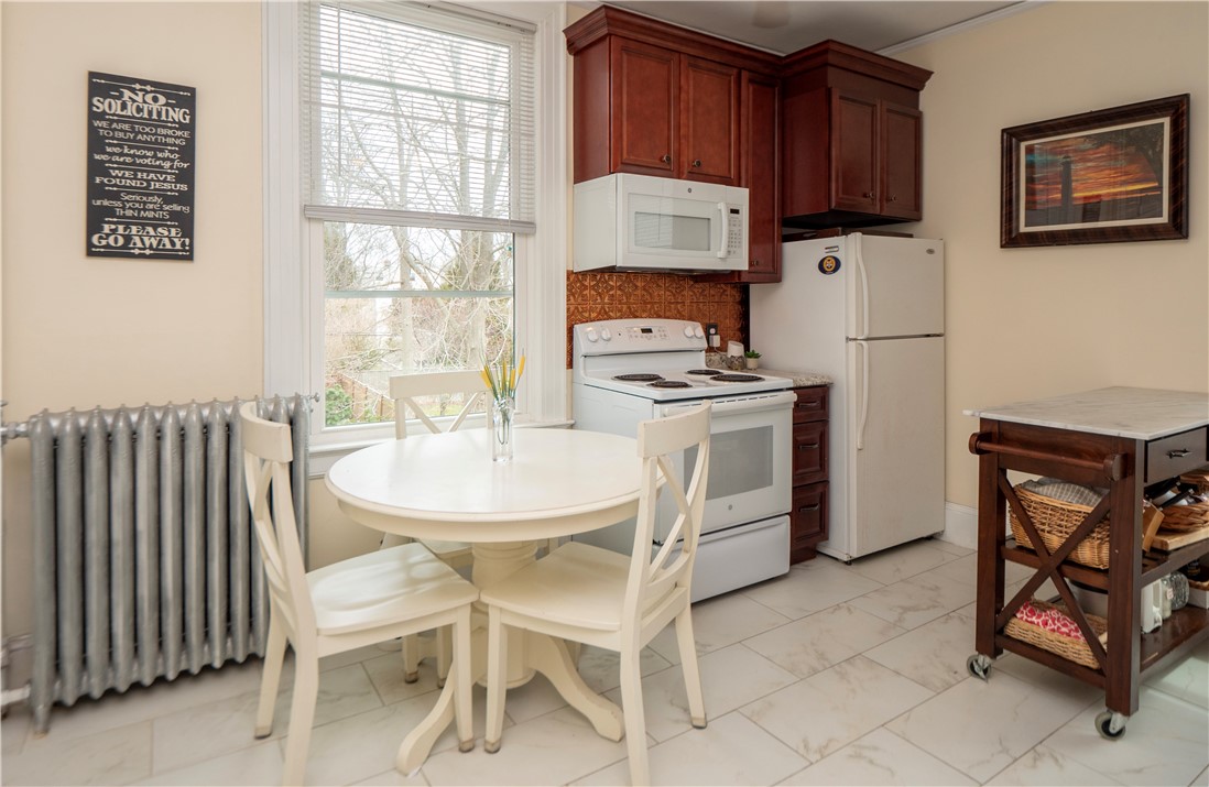 18 Rhode Island Avenue Newport, RI 02840 - Photo 34 of 50