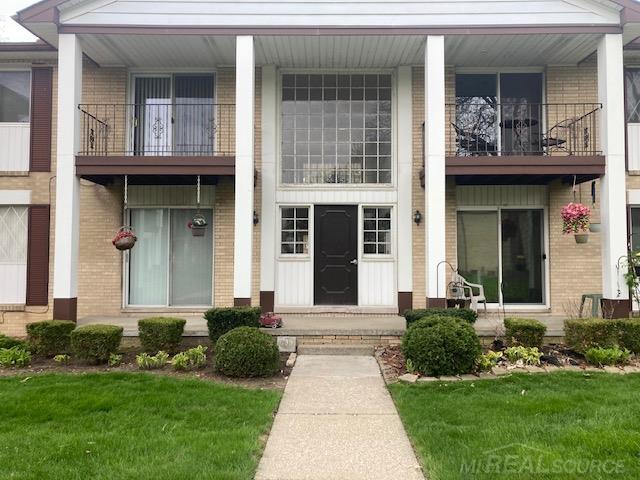 29217 Hayes Road, Unit 2 Warren, MI 48088 - Photo 18 of 26