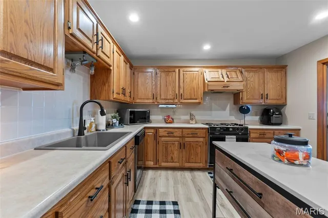 $280,000 | 608 A State Hwy H, Sikeston, MO 63801