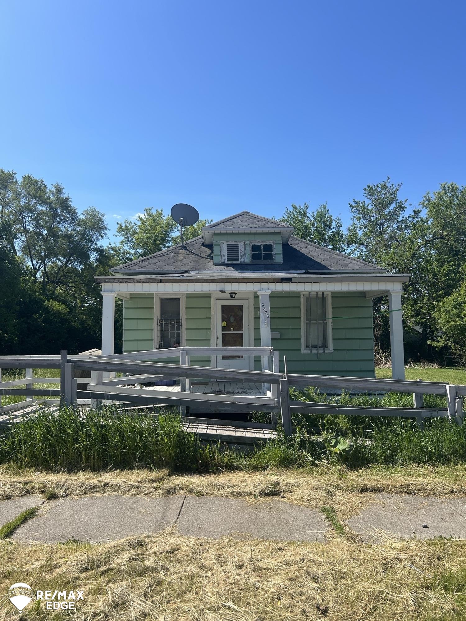 3326 Ruckle Street Saginaw, MI 48601 - Photo 1 of 19