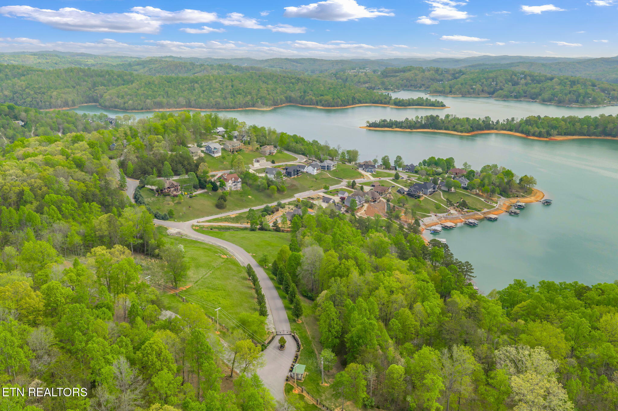 148 Smokeys Point La Follette, TN 37766 - Photo 4 of 58 63-web-or-mls-148 Smokey's Point-64
