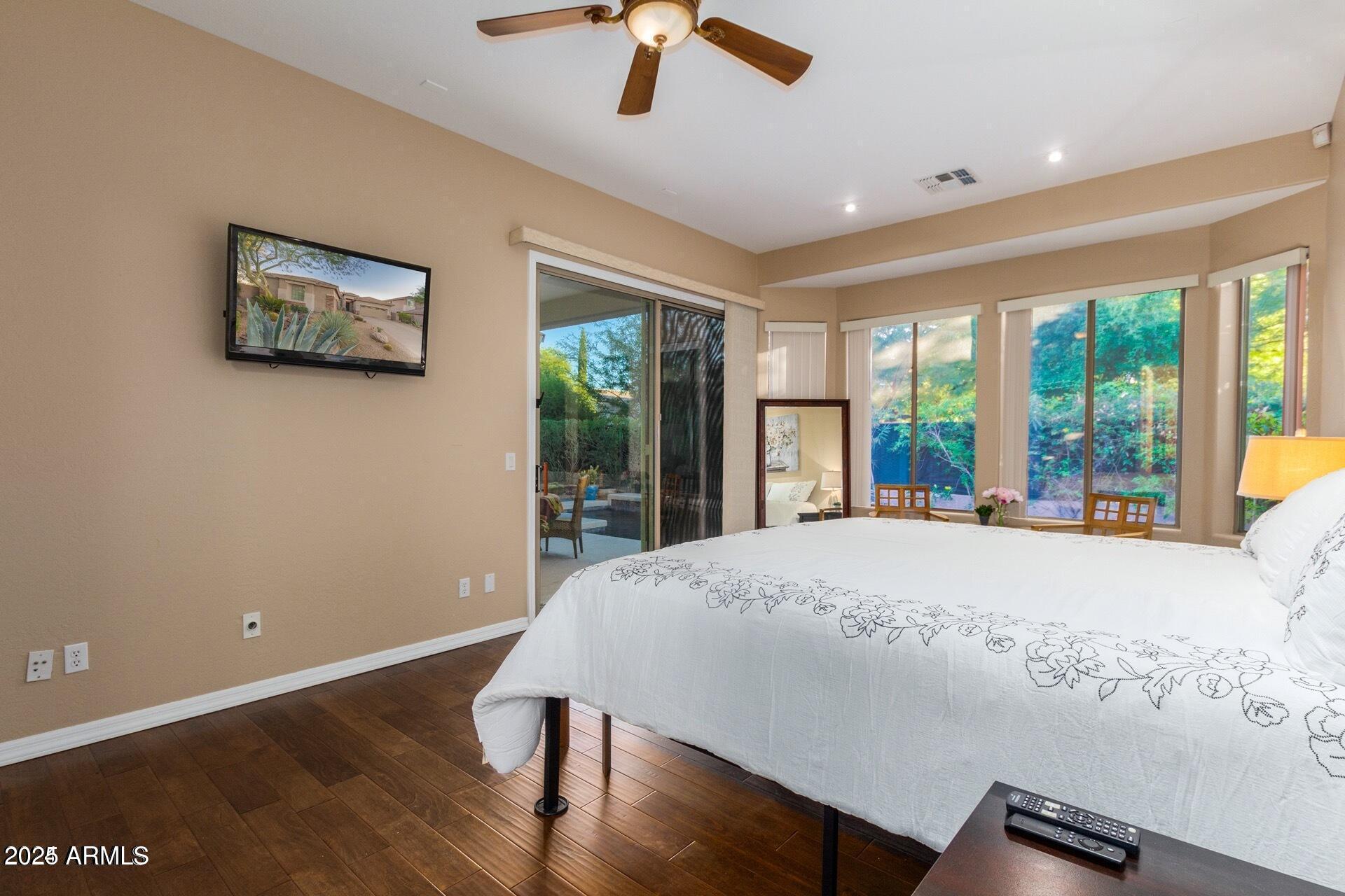 3103 West Sentinel Rock Road Phoenix, AZ 85086 - Photo 13 of 25