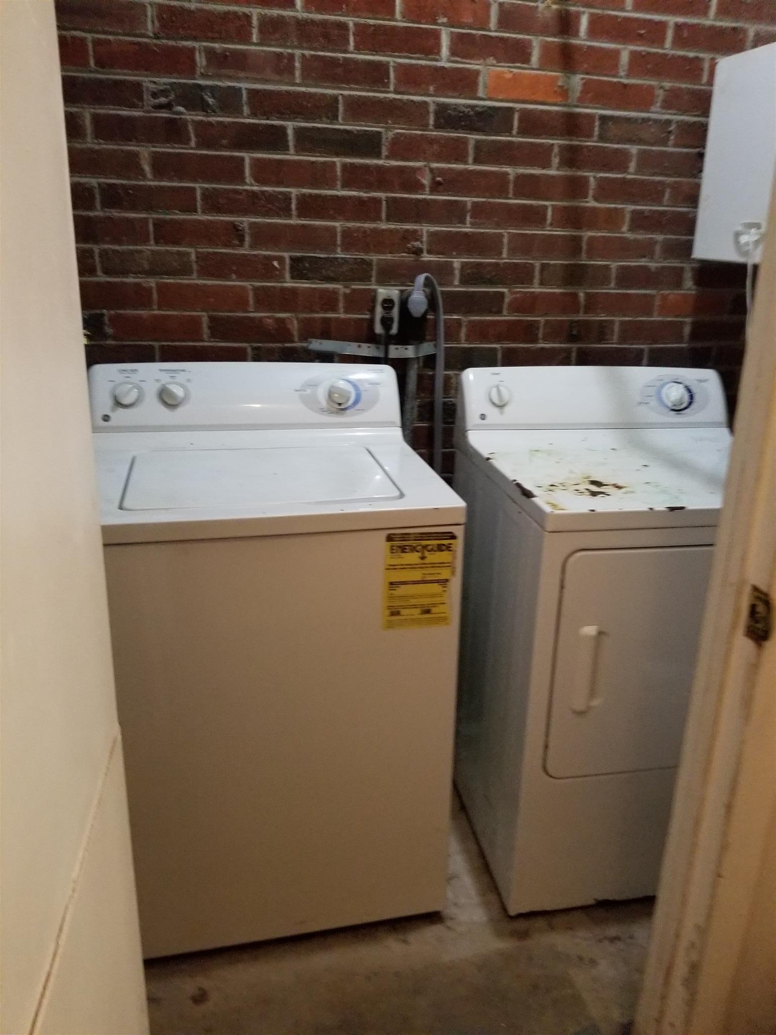 3114 Hillside Road Nashville, TN 37207 - Photo 12 of 14 Washer and Dryer Included