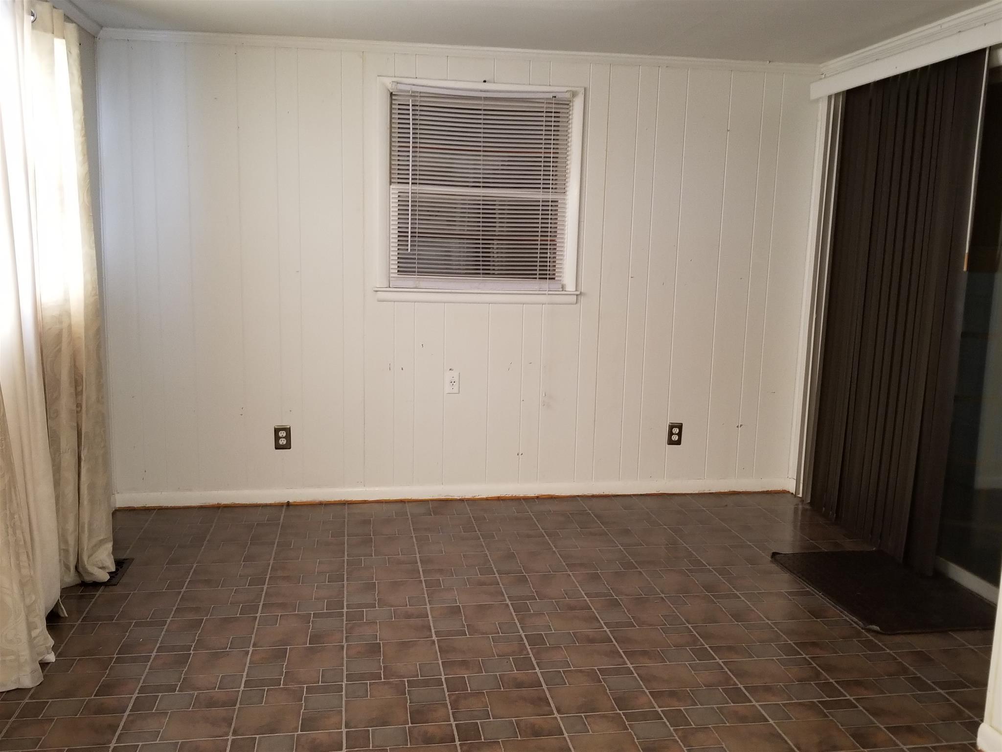 3114 Hillside Road Nashville, TN 37207 - Photo 5 of 14 Dining Room which leads to Garage Entrance