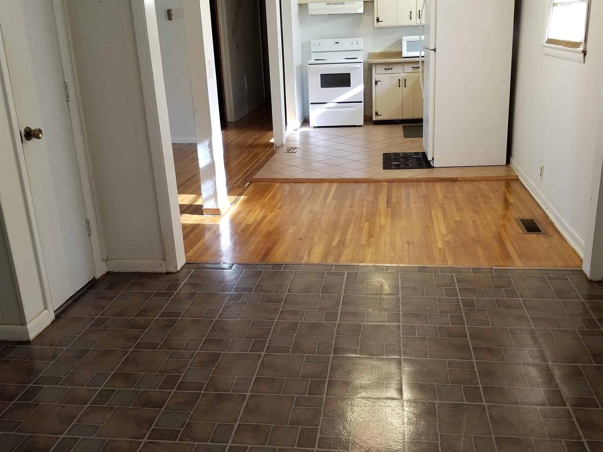 3114 Hillside Road Nashville, TN 37207 - Photo 6 of 14 Dining Room