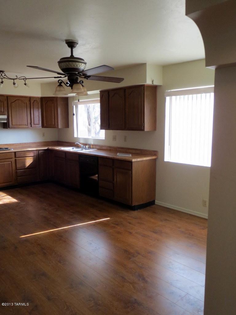 3660 West Bilby Road Tucson, AZ 85746 - Photo 8 of 36 Gallery Image 8