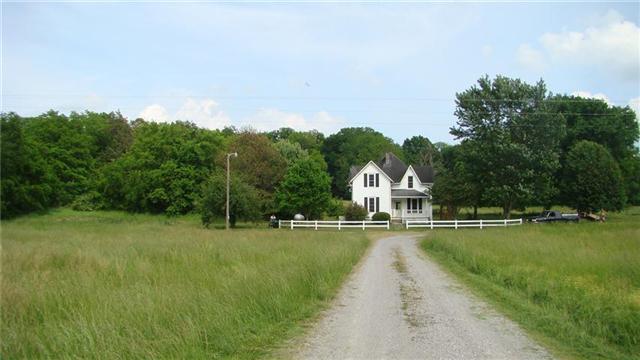 3372 Springplace Road Lewisburg, TN 37091 - Photo 2 of 20 Gallery Image 2
