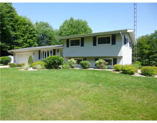 24415 Layton Road South Bend, IN 46614 - Photo 1 of 24