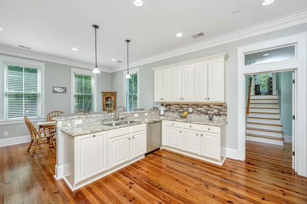 $1,315,000 | 1732 West Canning Drive, Mount Pleasant, SC 29466