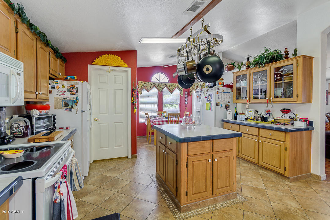 3301 South Goldfield Road, Unit 1050 Apache Junction, AZ 85119 - Photo 12 of 38 12-Goldfield