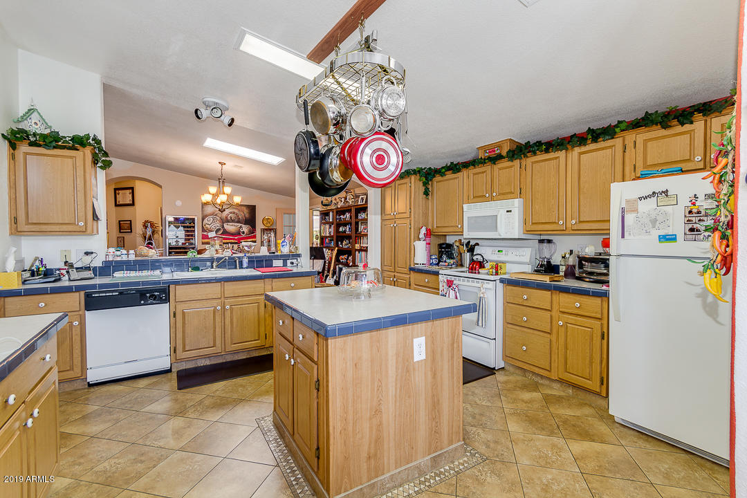 3301 South Goldfield Road, Unit 1050 Apache Junction, AZ 85119 - Photo 14 of 38 14-Goldfield