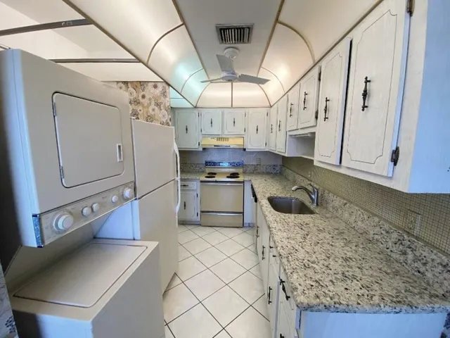 $152,500 | 1141 Violet Terrace, Unit 101, Delray Beach, FL 33445