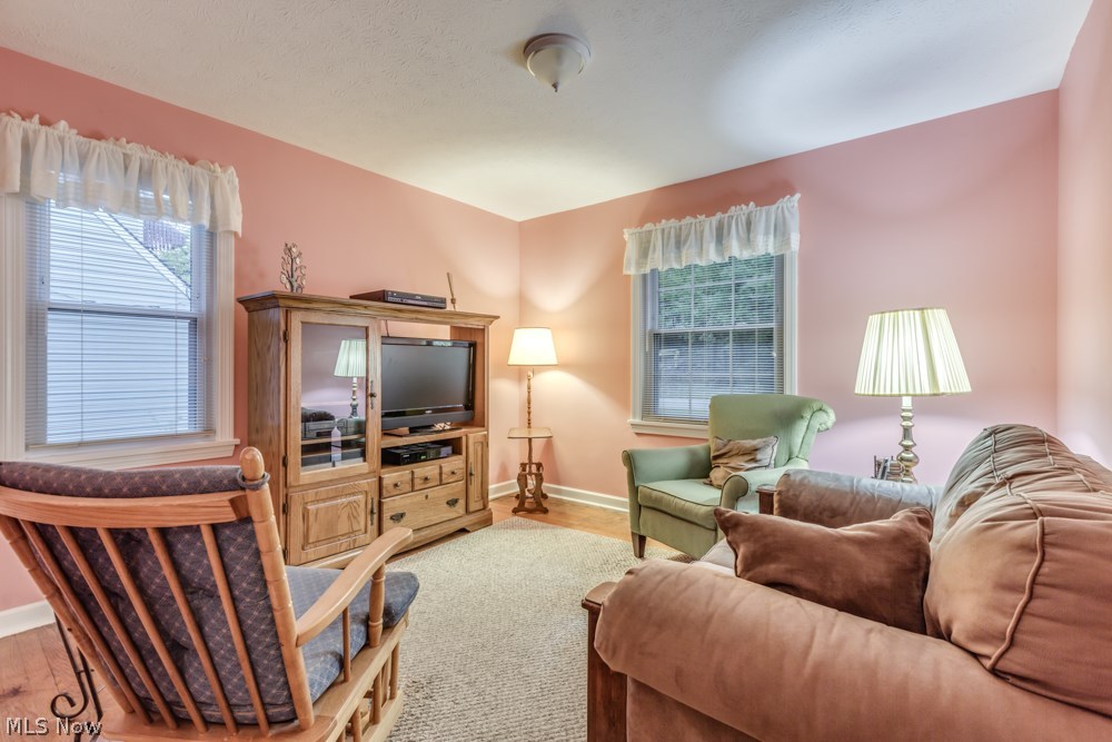 37925 Ridge Road Willoughby, OH 44094 - Photo 2 of 25 Gallery Image 2