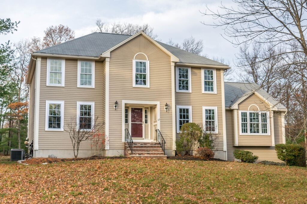 55 Southwick Road North Reading, MA 01864 - Photo 1 of 9 Gallery Image 1